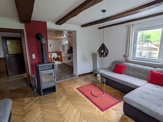 Wohnzimmer mit Kamin