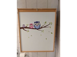 Wickeltisch im Badezimmer