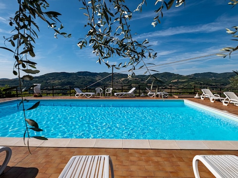 Holiday apartment Comfortable holiday apartment in an old farmhouse with pool - 429 ASS