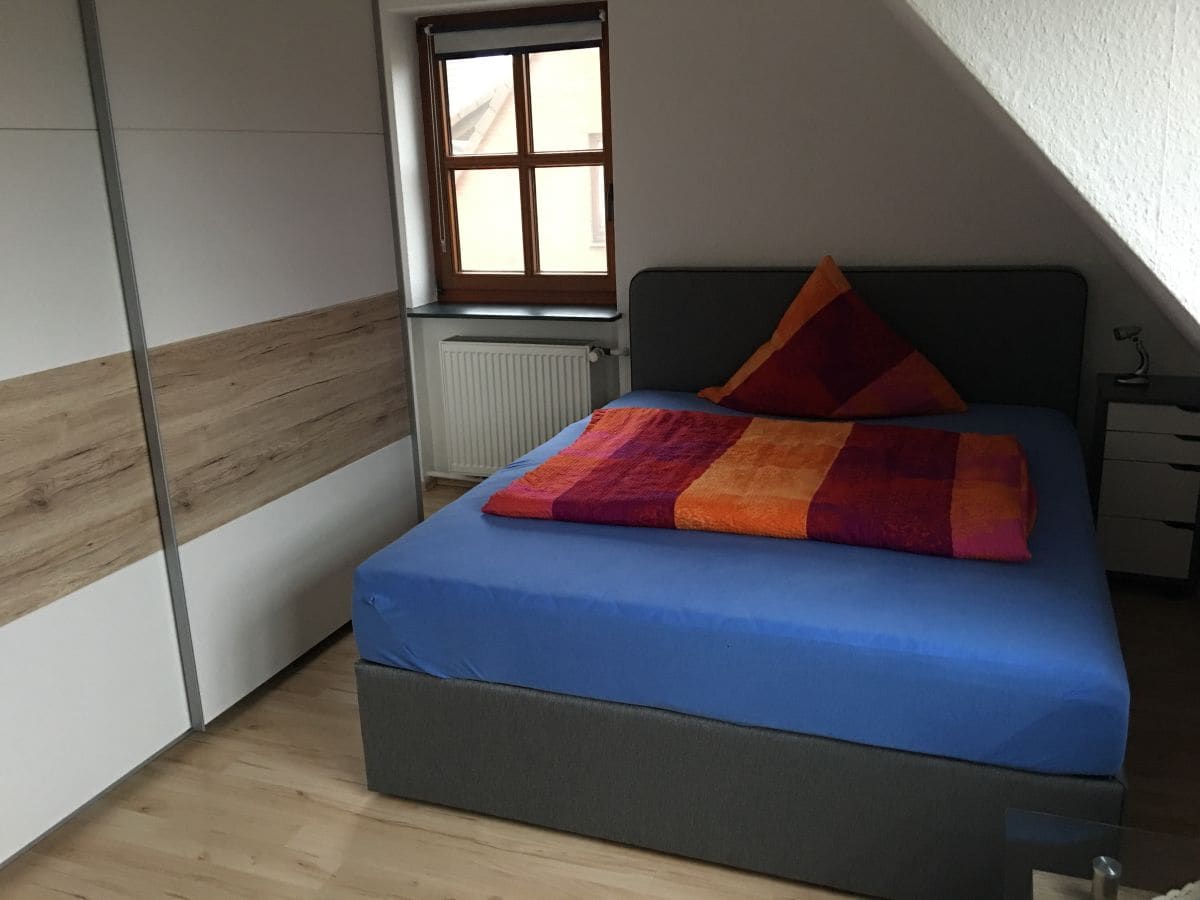 Schlafzimmer 2