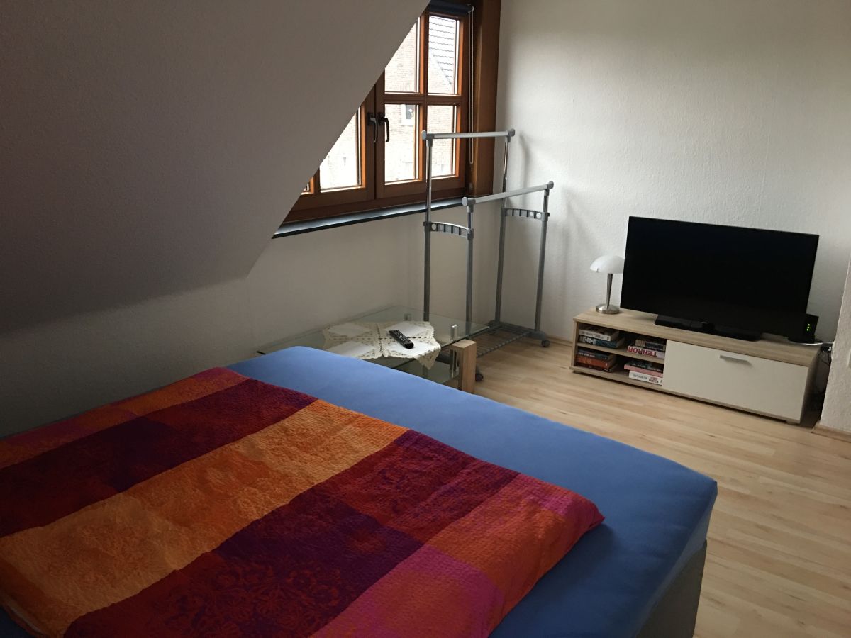 Schlafzimmer 2