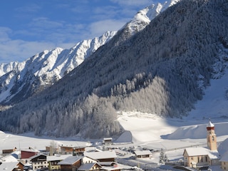 Blick vom Sonnenhof Richtung Larstigtal