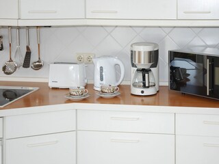 Gut ausgestattete Küche