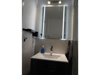 Badezimmer, renoviert 2024