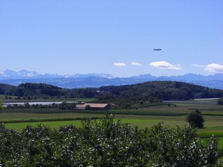 Alpenblick mit Zeppelin