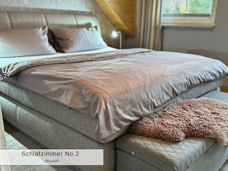Schlafzimmer No. 2