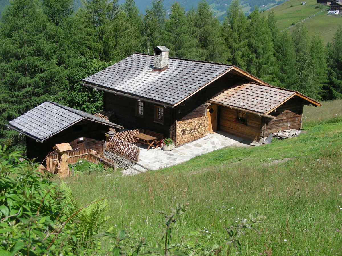 Alpine hut Heiligenblut Outdoor Recording 1