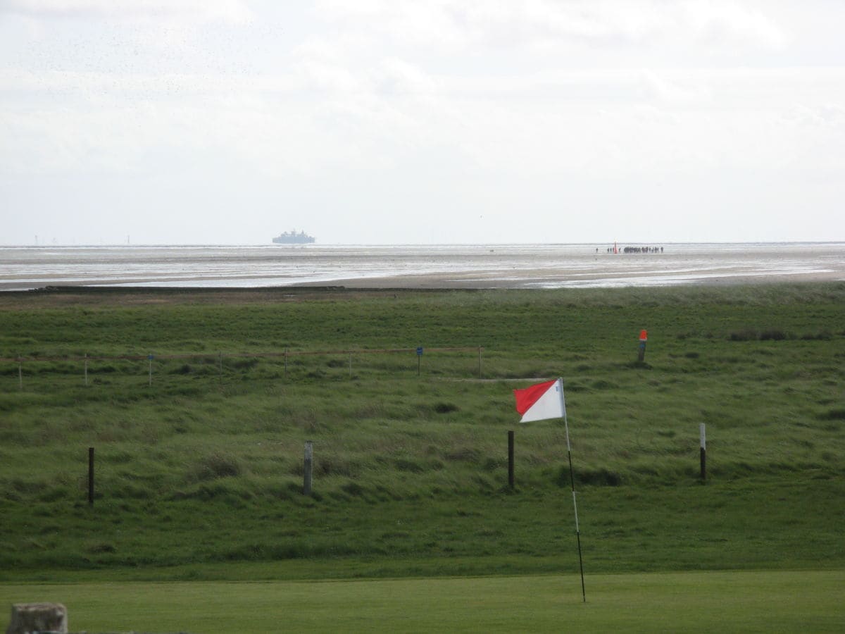 Golflplatz mit Blick aufs Wattenmeer