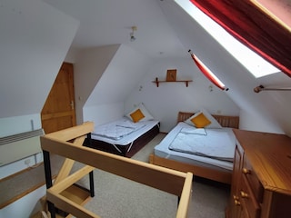 Schlafzimmer DG