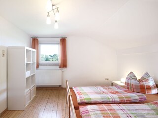 Schlafzimmer Wiesenblume, Durchgangszimmer