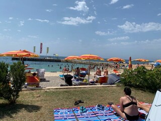 Strand 800 m entfernt Borik