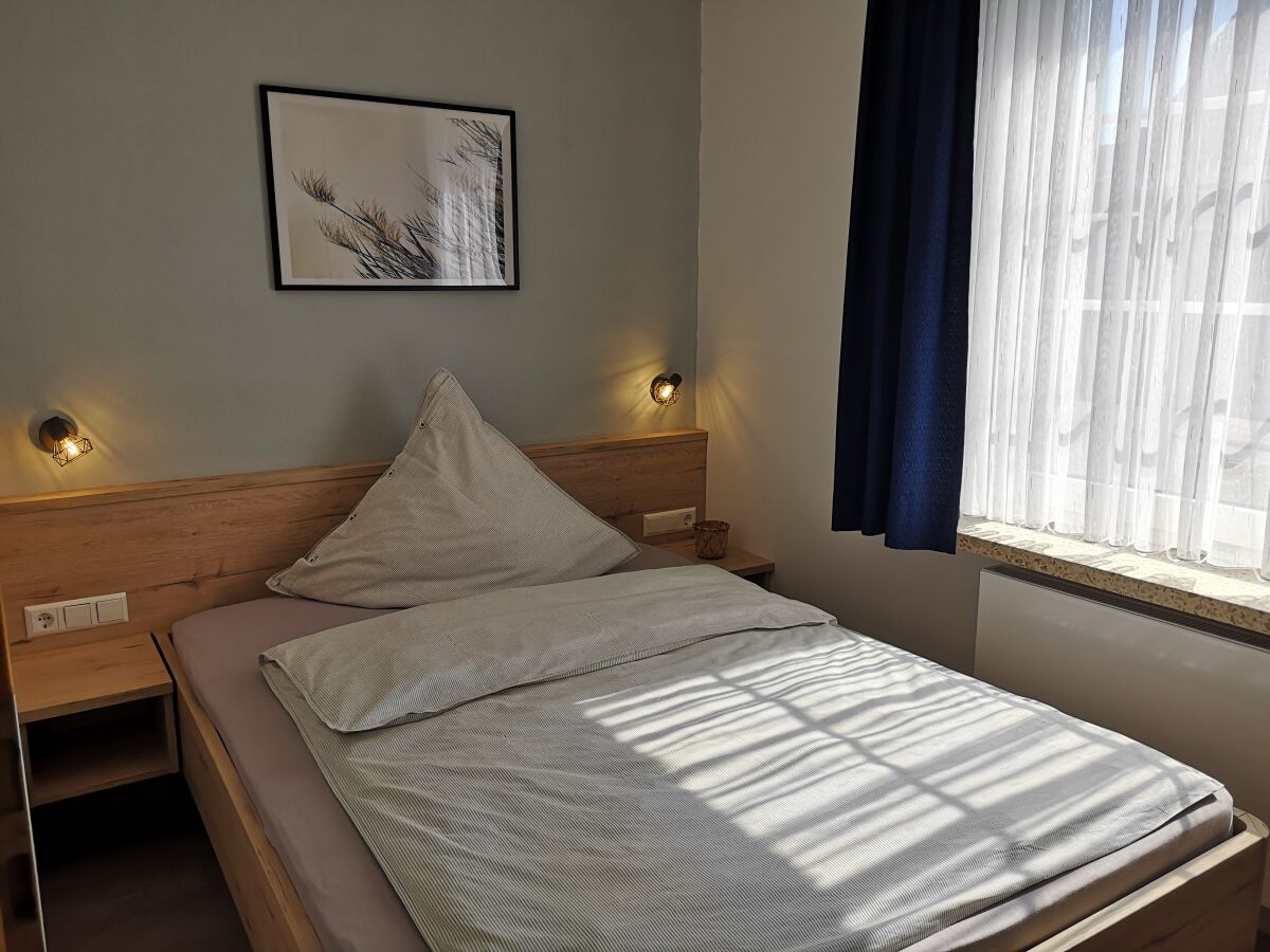 1,40m Bett, Schlafzimmer zur Südseite