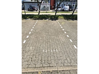 Eigener Parkplatz direkt an der Ferienanlage