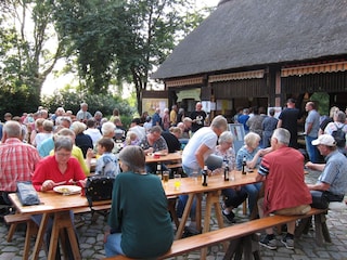 Jeden Montag ab 18:00 Uhr von Ende Mai bis Mitte Oktobe