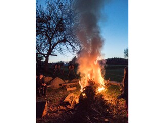 gemütlich am Lagerfeuer