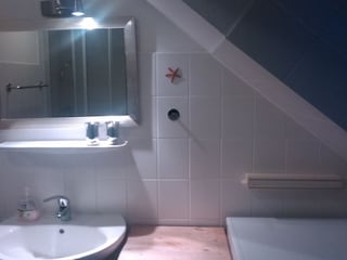 Großes Bad oben 1