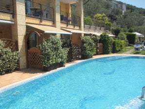 Ferienwohnung Rosmari Studio am Pool mit Patio und Privat Strand - Brenzone sul Garda - image1