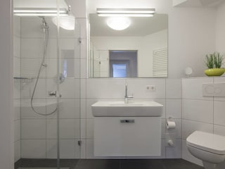 Badezimmer mit Dusche