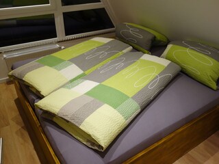 Schlafzimmer 1