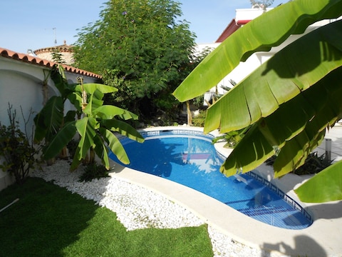 Holiday apartment with Pool Paradise 1