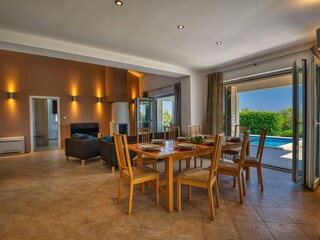 Villa Ravni Caratteristiche 12