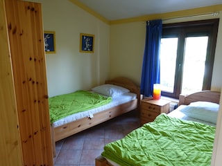 Schlafzimmer 2