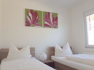 Schlafzimmer 2