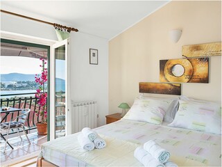 Wohnung und Aussicht aus der Wohnung