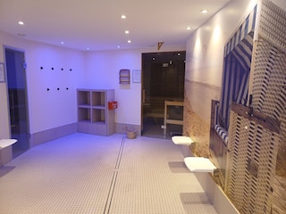 Sauna + Dampfsaunabereich