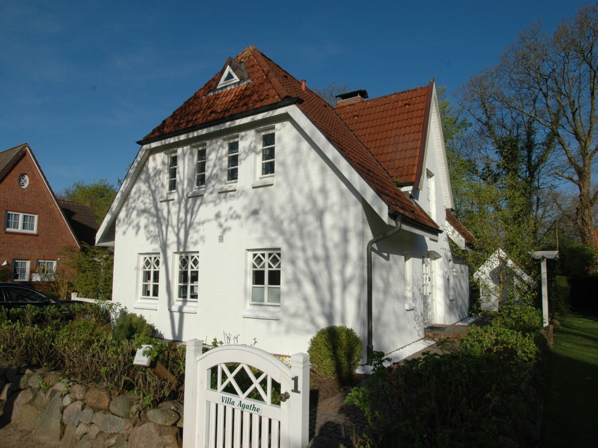 Villa Agathe in Strandnähe