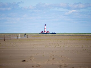 Westerhever Leuchtturm bei Ebbe