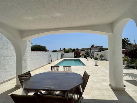 Tower Villa at Canal Paradies 34 with Pool