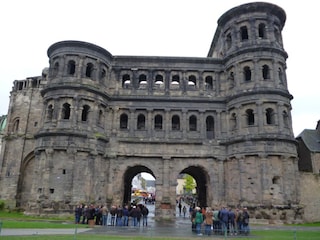 Das älteste Stadttor in Trier, die Porta Nigra