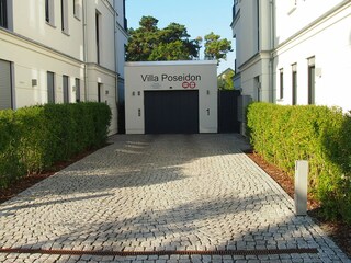 Einfahrt zum Lift / Tiefgarage