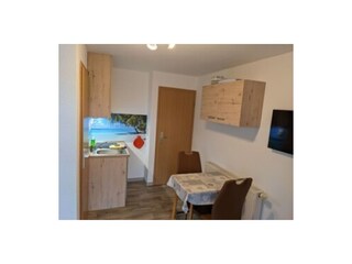 Küchenecke im Wohn/Schlafzimmer EG