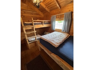 4 Personen Schlafzimmer