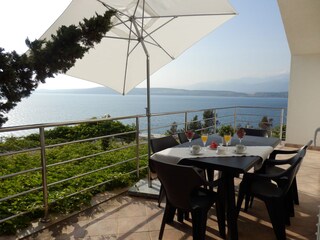 Balkon mit direktem Meerblick