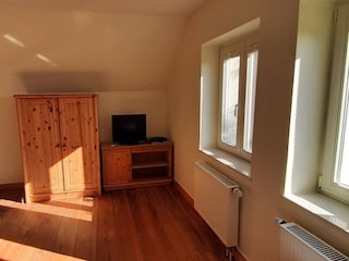 Schlafzimmer 2 mit Fernseher