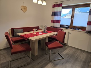 EG: gemütliche Wohnküche Bergblick