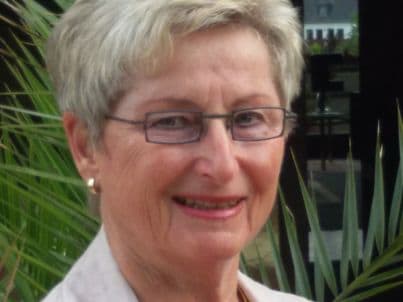 Frau Renate Pfeiffer