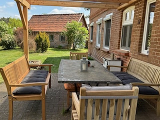 Terrasse mit Überdachung