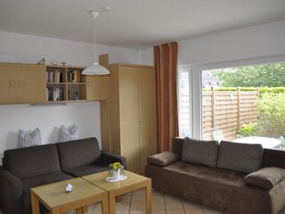Hochwertige Schlafcouch ( in 5 Sek. komf. Bett )