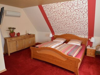 Schlafzimmer 1 Oben