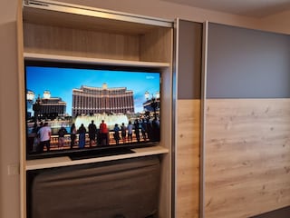 Zweiter TV im Schlafzimmer