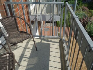 Balkon zum Innenhof vorn, Morgensonne