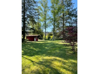 Großzügiger Garten