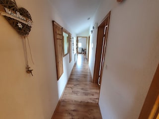 Flur mit Garderobe
