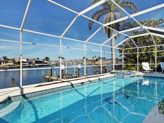 Wundervoller Blick auf den Kanal, Cape Coral