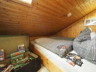 Kinderschlafplätze in der Dachkammer