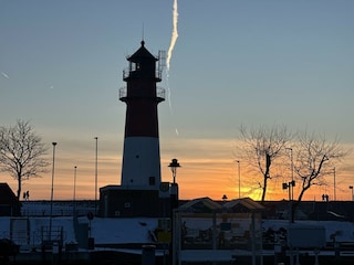Büsumer Leuchtturm im Sonnenuntergang